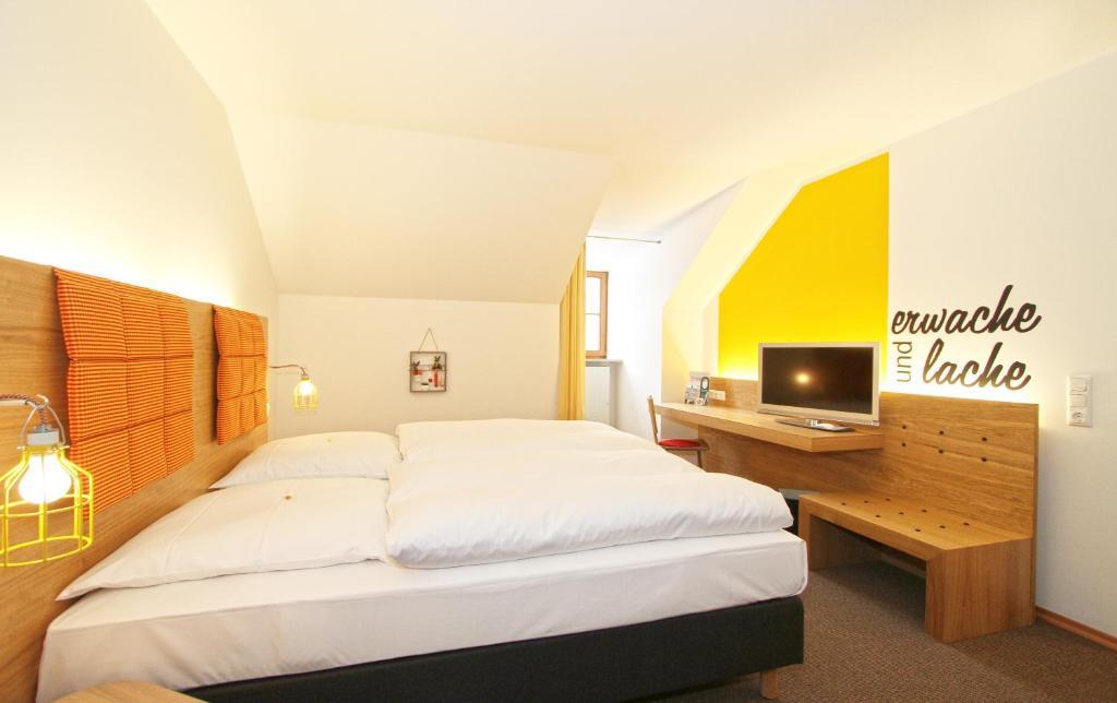 Hotel Gut Schwaige Ebenhausen Room photo